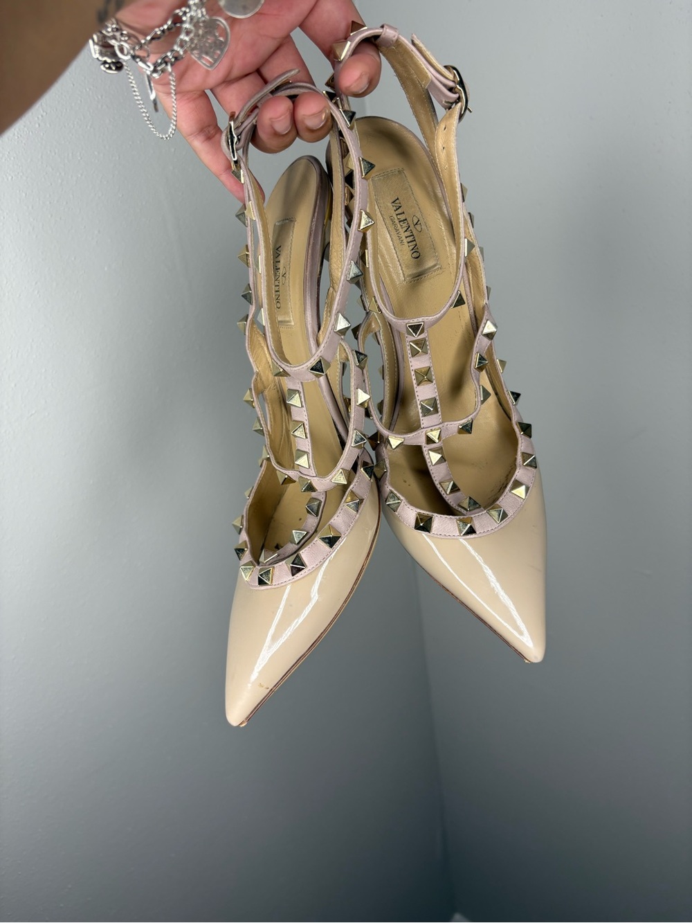 Valentino Beige and Blush Pink Patent Leather Rockstud Slingback Heels 40